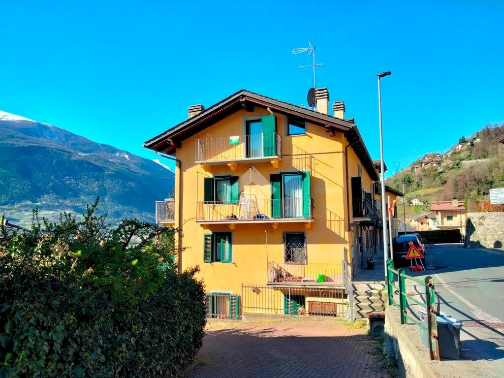 Two-room apartment Frazione Pont D'Avisod, Sarre - photo 1