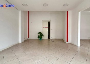 Foto 6 - Locale Commerciale Via Chambery
 
39, Aosta - foto 6