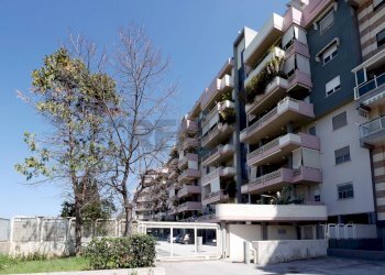 Edificio all\'aperto - Appartamento Via Fratelli De Filippo
 
4, Bari - foto 2