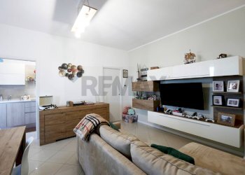 Soggiorno - Appartamento Via Fratelli De Filippo
 
4, Bari - foto 5