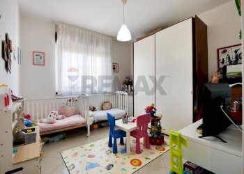 Camera / camera da letto - Appartamento Via Fratelli De Filippo
 
4, Bari - foto 12