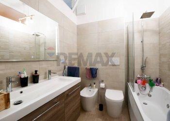 Bagno - Appartamento Via Fratelli De Filippo
 
4, Bari - foto 13