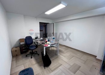 Ufficio - Office Via Ludovico Ariosto
 
16c, Palermo - photo 18