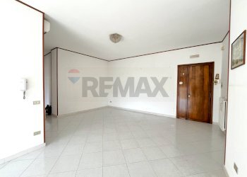 Stanza vuota - Trilocale Via Sepe Liguori
 
46, Ottaviano - foto 4