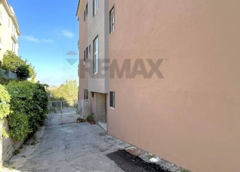 Edificio all\'aperto - Trilocale Via Sepe Liguori
 
46, Ottaviano - foto 23