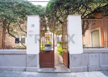 Edificio all\'aperto - Casa semi indipendente via della Carvana
 
13-15, Catania - foto 3