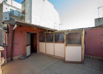 Terrazza - Casa semi indipendente via della Carvana
 
13-15, Catania - foto 32