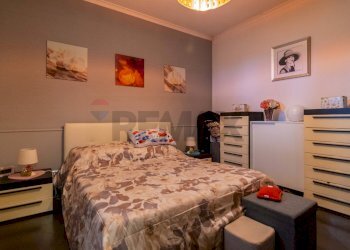 Camera / camera da letto - Villa piersanti mattarella
 
16, Pedara - foto 16