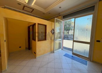 Stanza vuota - Negozio via cabane
 
2, Viagrande - foto 3