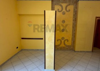 Stanza vuota - Negozio via cabane
 
2, Viagrande - foto 11