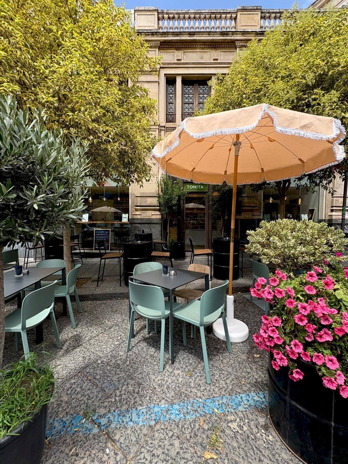 ESTERNO BOTTEGA - Attività Commerciale Corso Umberto I
 
13, Acireale - foto 2