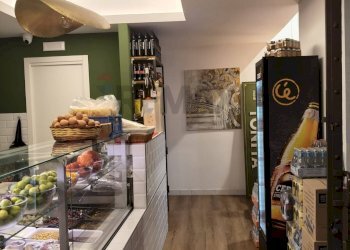 Sala - Attività Commerciale Corso Umberto I
 
13, Acireale - foto 5