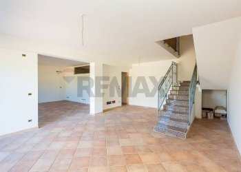 Scale - Villa Via Polveriera
 
31, Mascalucia - foto 15