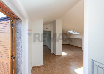 Hall / corridoio - Villa Via Polveriera
 
31, Mascalucia - foto 27