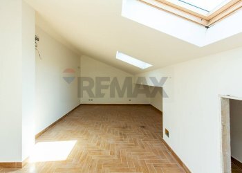 Stanza vuota - Villa Via Polveriera
 
31, Mascalucia - foto 32