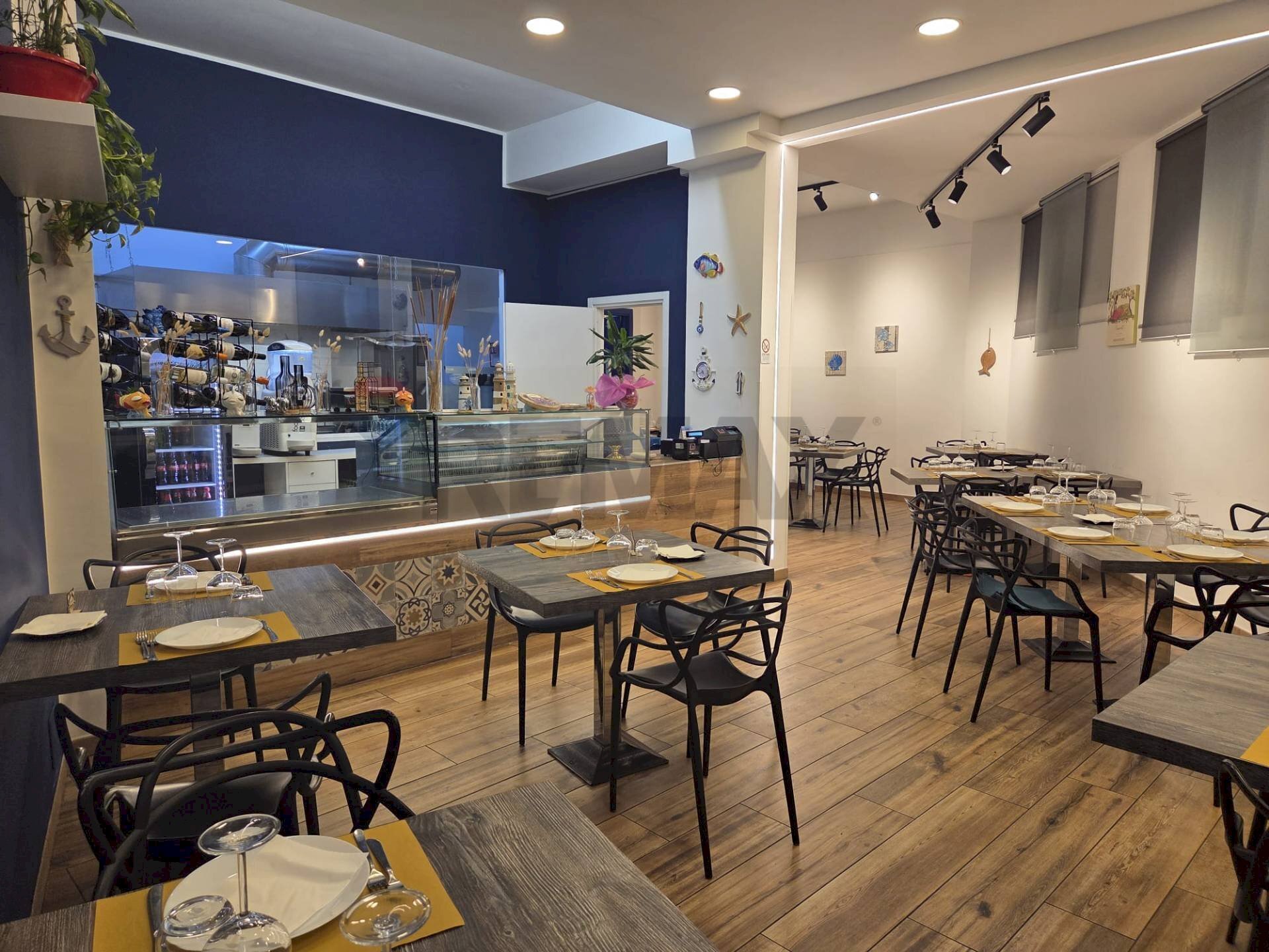 Sala da pranzo - Laboratorio via vincenzo bellini
 
25, Valverde - foto 1