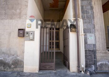 Edificio all\'aperto - Quadrilocale Vico  Borzi
 
16, Santa Maria di Licodia - foto 2