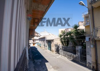 Edificio all\'aperto - Quadrilocale Vico  Borzi
 
16, Santa Maria di Licodia - foto 15