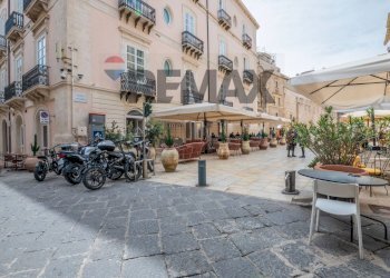 Edificio all\'aperto - Bilocale Via Roma
 
57, Siracusa - foto 3