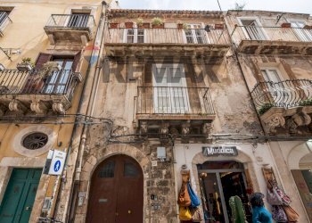 Edificio all\'aperto - Bilocale Via Roma
 
57, Siracusa - foto 23