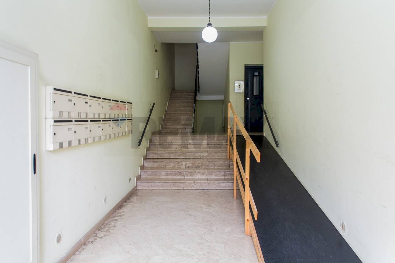 Ricezione / Lobby - Quadrilocale Via Santissimo Crocifisso
 
40, Acireale - foto 2