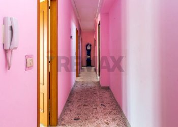 Hall / corridoio - Quadrilocale Via Santissimo Crocifisso
 
40, Acireale - foto 4