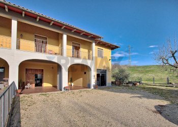 Casa all\'aperto - Casa semi indipendente strada provinciale 19
 
1, Bucine - foto 2