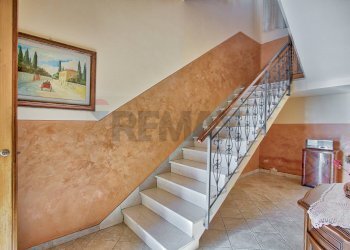 Scale - Casa semi indipendente strada provinciale 19
 
1, Bucine - foto 6