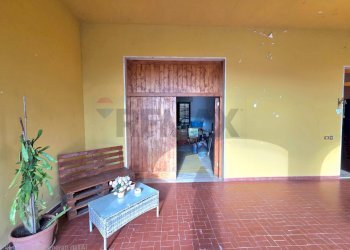 Soggiorno - Casa semi indipendente strada provinciale 19
 
1, Bucine - foto 25