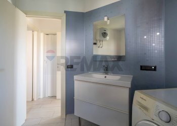 Bagno - Quadrilocale Via Pietro Nenni
 
13, Castelbellino - foto 19