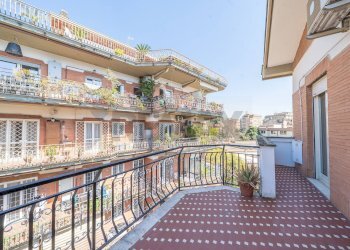 Balcone - Appartamento Via Italo Svevo
 
29, Roma - foto 43