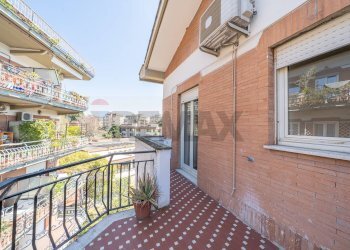 Balcone - Appartamento Via Italo Svevo
 
29, Roma - foto 44