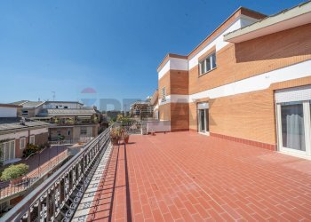 Terrazza - Appartamento Via Italo Svevo
 
29, Roma - foto 62