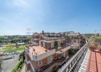 Balcone - Appartamento Via Italo Svevo
 
29, Roma - foto 68