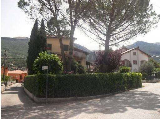 Edificio all\'aperto - Appartamento Via Giordano Bruno
 
6, Gualdo Tadino - foto 3