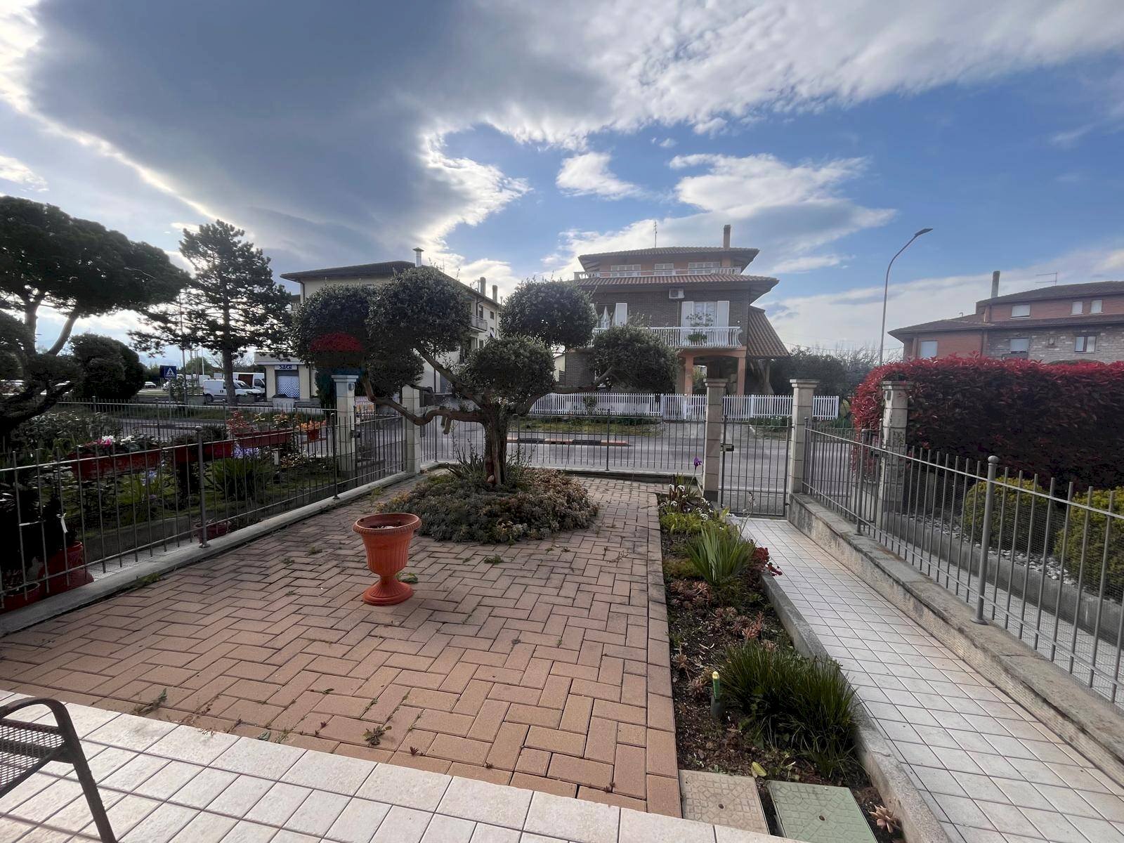 Terrazza - Laboratorio Via Cipresso
 
6/C, Bastia Umbra - foto 2