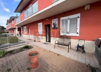 Terrazza - Laboratorio Via Cipresso
6/C, Bastia Umbra - foto 5