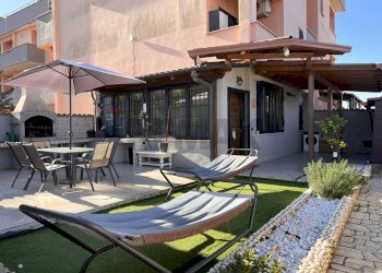 Terrazza - Quadrilocale Via Taglio delle Cinque Miglia
 
61, Anzio - foto 1