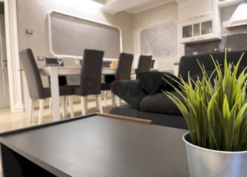 Sala da pranzo - Quadrilocale Via Taglio delle Cinque Miglia
 
61, Anzio - foto 16