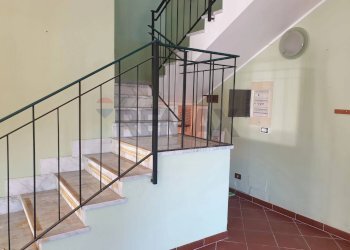 Scale - Villa viale nuova california
 
48, Ardea - foto 17