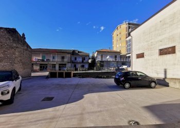 Edificio all\'aperto - Commercial Premises Strada provinciale 11 F
 
snc, Sala Consilina - photo 1