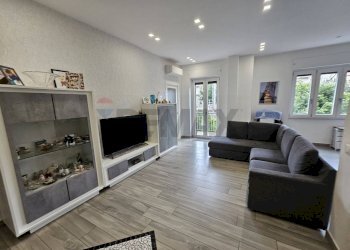 Soggiorno - Quadrilocale Via Luigi Manzella
 
23, Salerno - foto 1