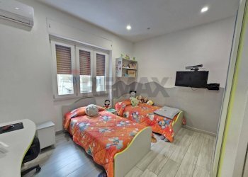 Camera / camera da letto - Quadrilocale Via Luigi Manzella
 
23, Salerno - foto 8