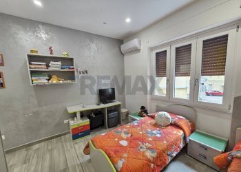 Camera / camera da letto - Quadrilocale Via Luigi Manzella
 
23, Salerno - foto 10