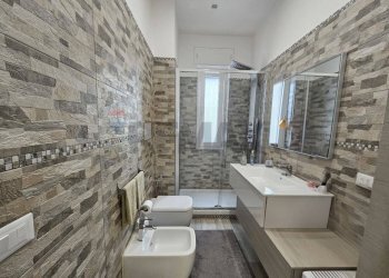 Bagno - Quadrilocale Via Luigi Manzella
 
23, Salerno - foto 14