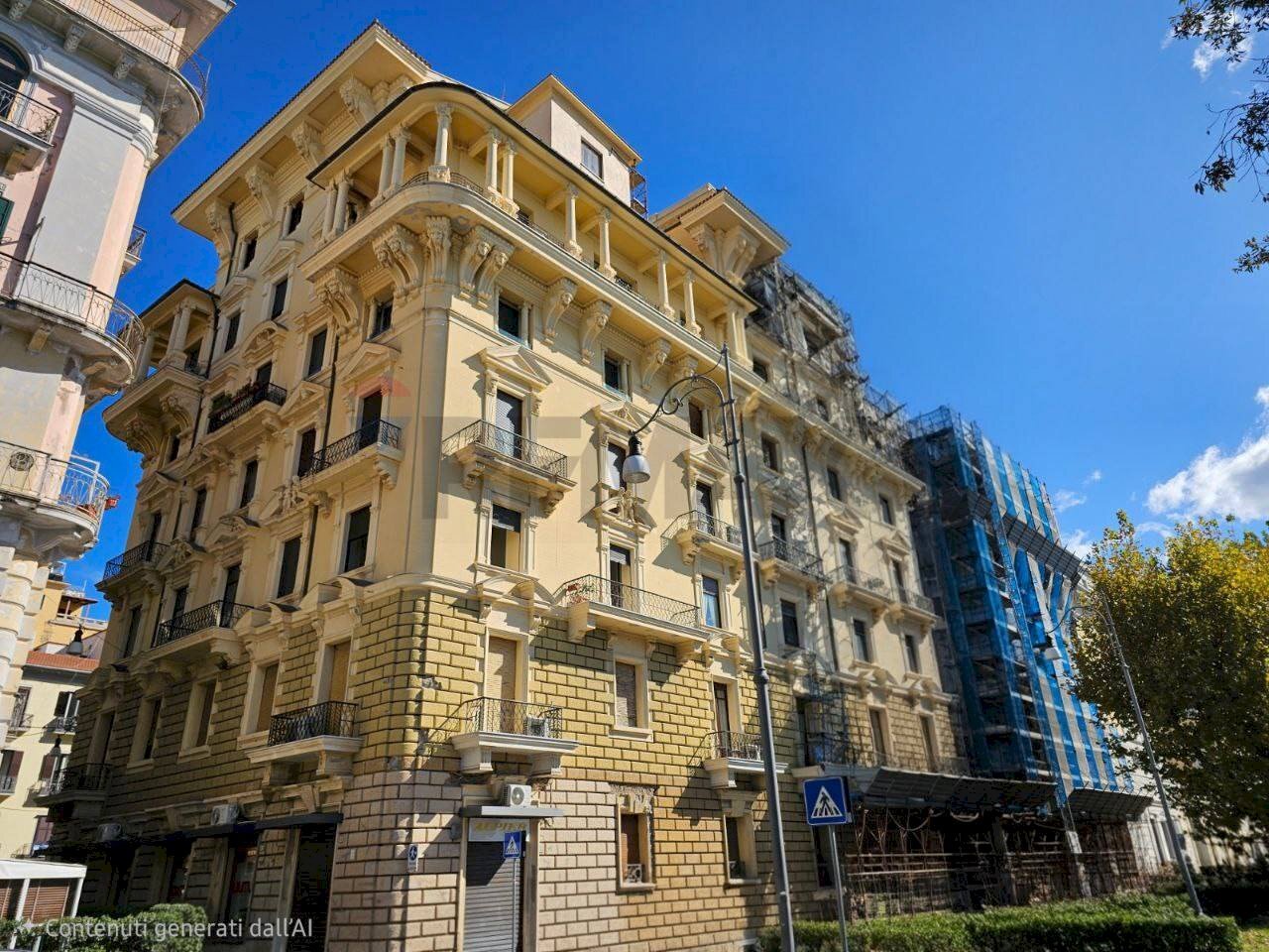 Edificio all\'aperto - Appartamento Lungomare Trieste
 
112, Salerno - foto 2