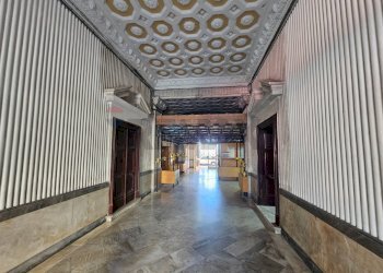 Ricezione / Lobby - Appartamento Lungomare Trieste
 
112, Salerno - foto 5