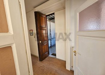 Hall / corridoio - Appartamento Lungomare Trieste
 
112, Salerno - foto 6