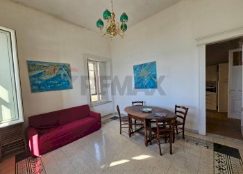 Sala da pranzo - Appartamento Lungomare Trieste
 
112, Salerno - foto 15