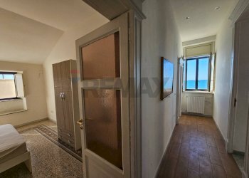 Hall / corridoio - Appartamento Lungomare Trieste
 
112, Salerno - foto 30